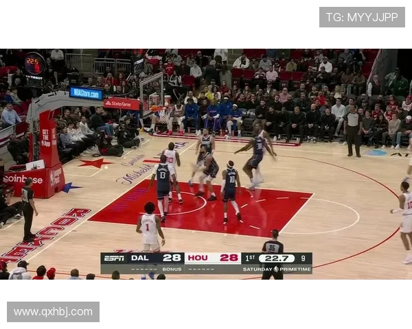 [NBA]克里斯蒂突破妙传 里夫斯三分应声入网.